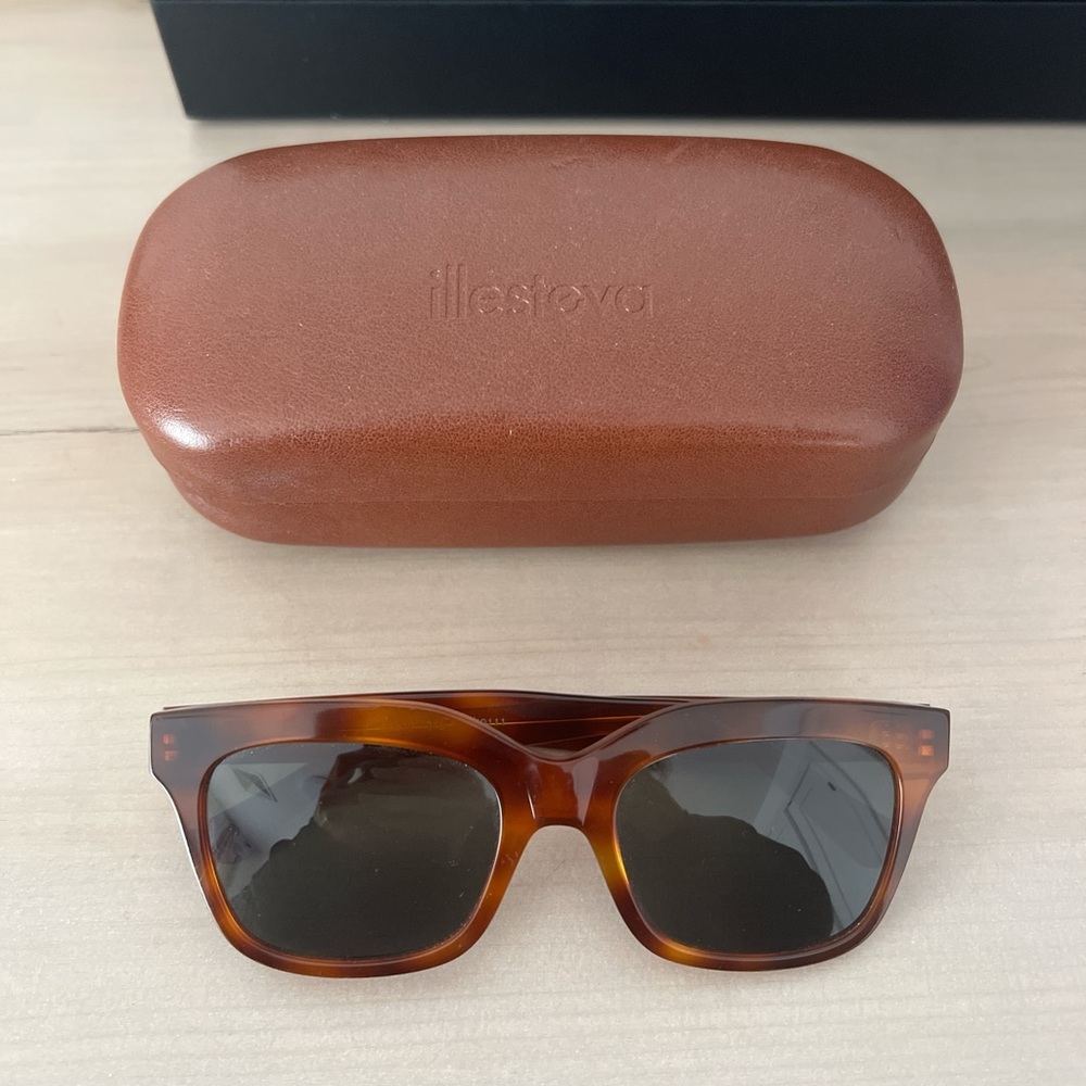 Illesteva Tortoise Brown Sunglasses